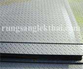 เหล็กแผ่นลาย (Checkered Steel Plate) รุ่งแสงเหล็กไทย รุ่งแสงสตีล ฟังเจียอี้ ผลิตและจำหน่ายเหล็กทุกชนิด เหล็ก ขายเหล็ก ร้านเหล็ก ตะแกรงโรงสี ร้านขายเหล็ก ร้านจำหน่ายเหล็ก จำหน่ายเหล็ก เหล็กรูปพรรณ ค้าเหล็ก รับตัดเหล็กตามแบบทุกชนิด ตัดเหล็ก ตาก เหล็กก่อสร้าง สแตนเลส เหล็กไอบีม แม่ฮ่องสอน นนทบุรี ท่อกลมดำ กาญจนบุรี แป๊ปแบน I-Beam ลวดตะแกรง ข้อต่องานประปา แป๊บกลมดำ เหล็กข้ออ้อย ลวดผูกเหล็ก เหล็กแบน อุปกรณ์ก่อร้าง เหล็กราคาถูก เหล็กโครงสร้าง แพร่ อ่างทอง เหล็กตัวซี สีกันสนิม อยุธยา ลำพูน พะเยา เชียงราย ท่อเหล็กชุบสังกะสี เหล็กแผ่นลาย สุโขทัย เชียงใหม่ แผ่นตะแกรง น่าน แผ่นตะแกรงเหล็กฉีก ชัยนาท นครสวรรค์ เหล็กสี่เหลี่ยมตัน เอชบีม เหล็กรูปพรรณ ราคาเหล็ก เหล็กแผ่นซิงค์ เหล็กแผ่นขาว เหล็กท่อดำ เหล็กเพลาขาว ท่อแสตนเลส อุตรดิตถ์ TOA ลวดเชื่อม ฮาร์ดแวร์ ปั๊มน้ำมิตซูบิชิ แป๊บเหลี่ยม เหล็กเส้นกลม สิงห์บุรี ลำปาง แป๊ปเหลี่ยม เหล็กเอชบีม รางน้ำ สุพรรณบุรี เหล็กราง ไอบีม เหล็กแผ่น ท่อพีวีซี แป๊ปกลมดำ เหล็กฉาก ไวรเมท H-Beam เหล็กแผ่นดำ นครปฐม เหล็กกล่อง